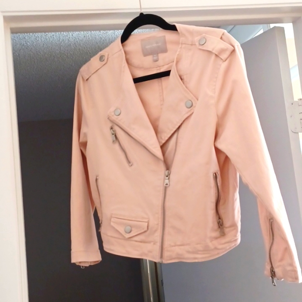Banana Republic Blush Pink Denim Moto Jacket. MULTIPLE Zippers and pockets M